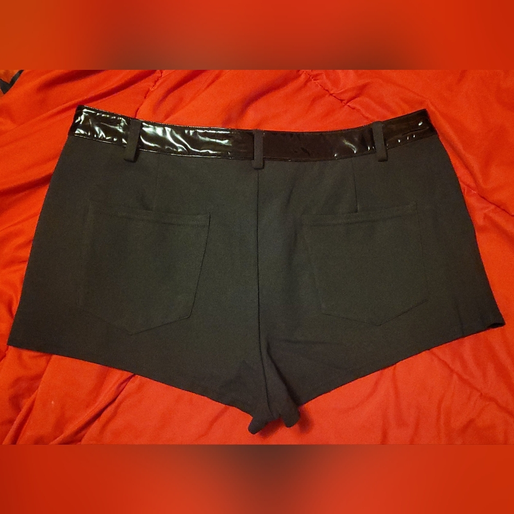 Killstar Exxanimate blk vinyl hot pants corset tie front sexy shorts XXL NWT - Picture 4 of 17